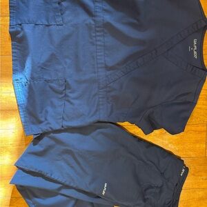 Uniform Advantage M/L Scrub Lot